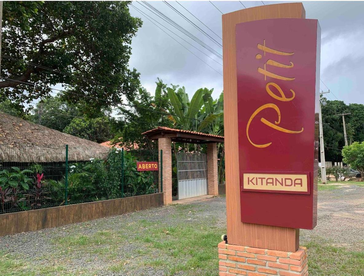 Kitanda Petit Hotel Tucuns  Bagian luar foto